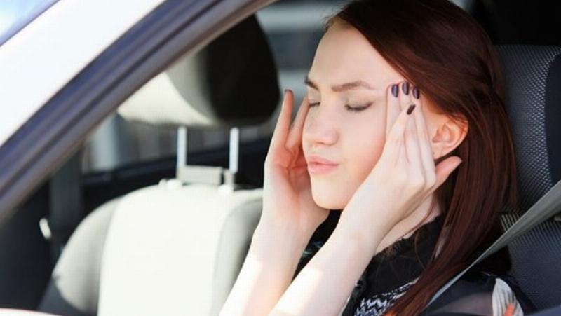 Tìm hiểu nguyên nhân và lý do khiến bạn dễ bị say xe khi đi ô tô